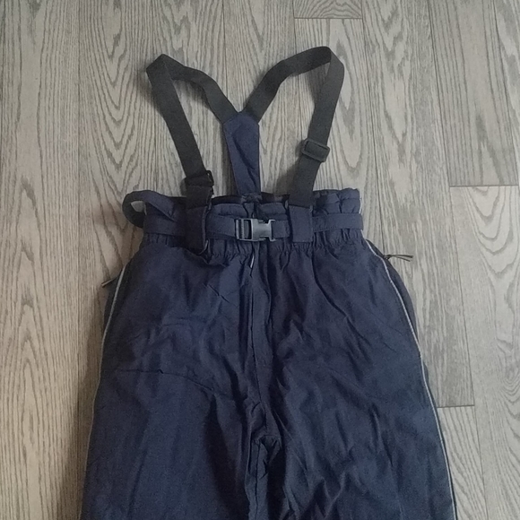 New snow pants by Scout🍀 - Picture 2 of 16